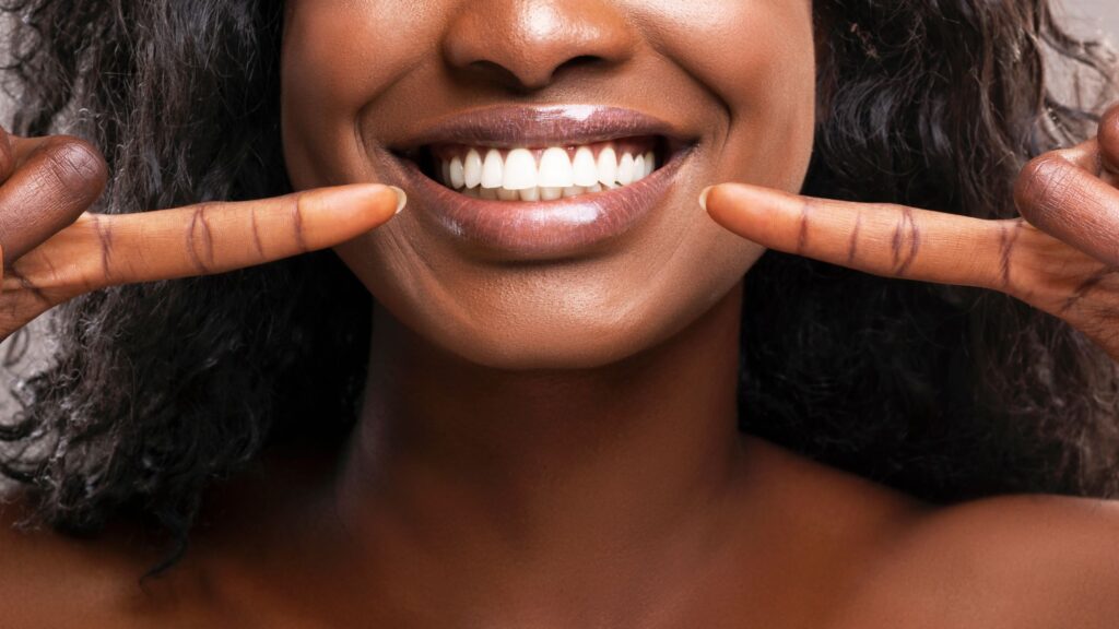 Importancia de los Ingredientes Naturales en el Cuidado Dental cosmética natural Naturetica