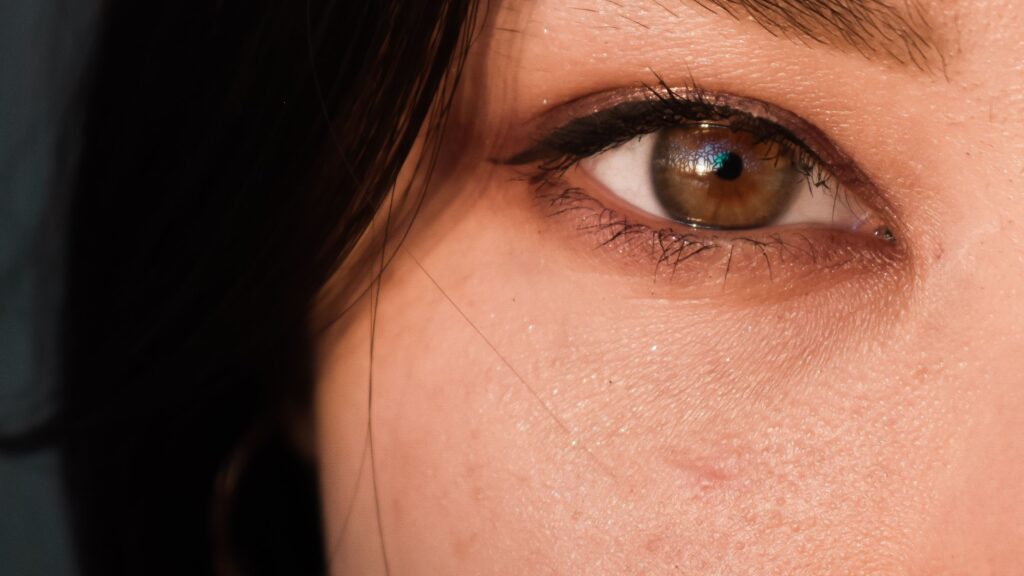 Hidratar el Contorno de Ojos a Diario cosmética natural Naturetica